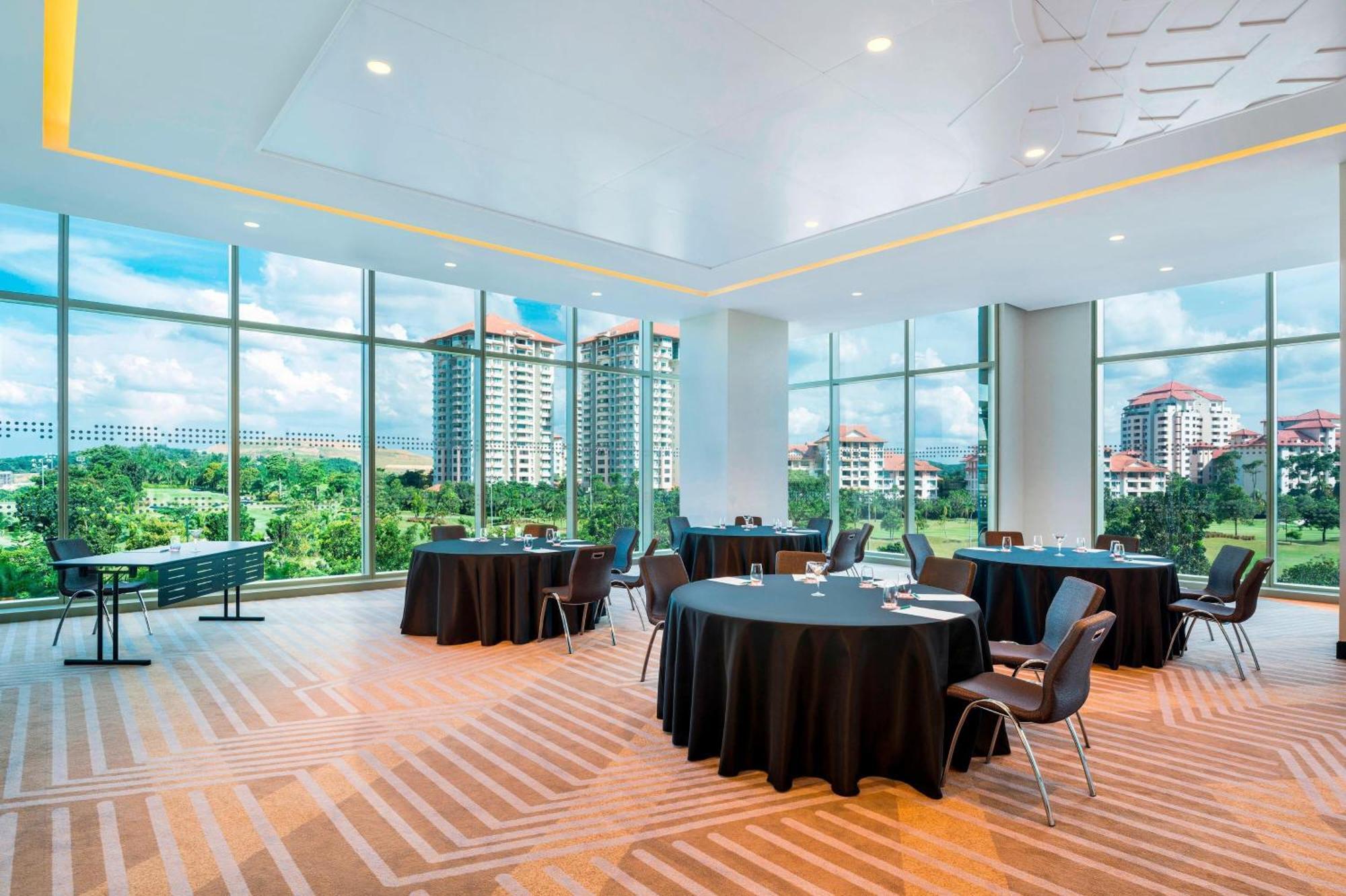 Le Meridien Putrajaya Eksteriør bilde Meeting room