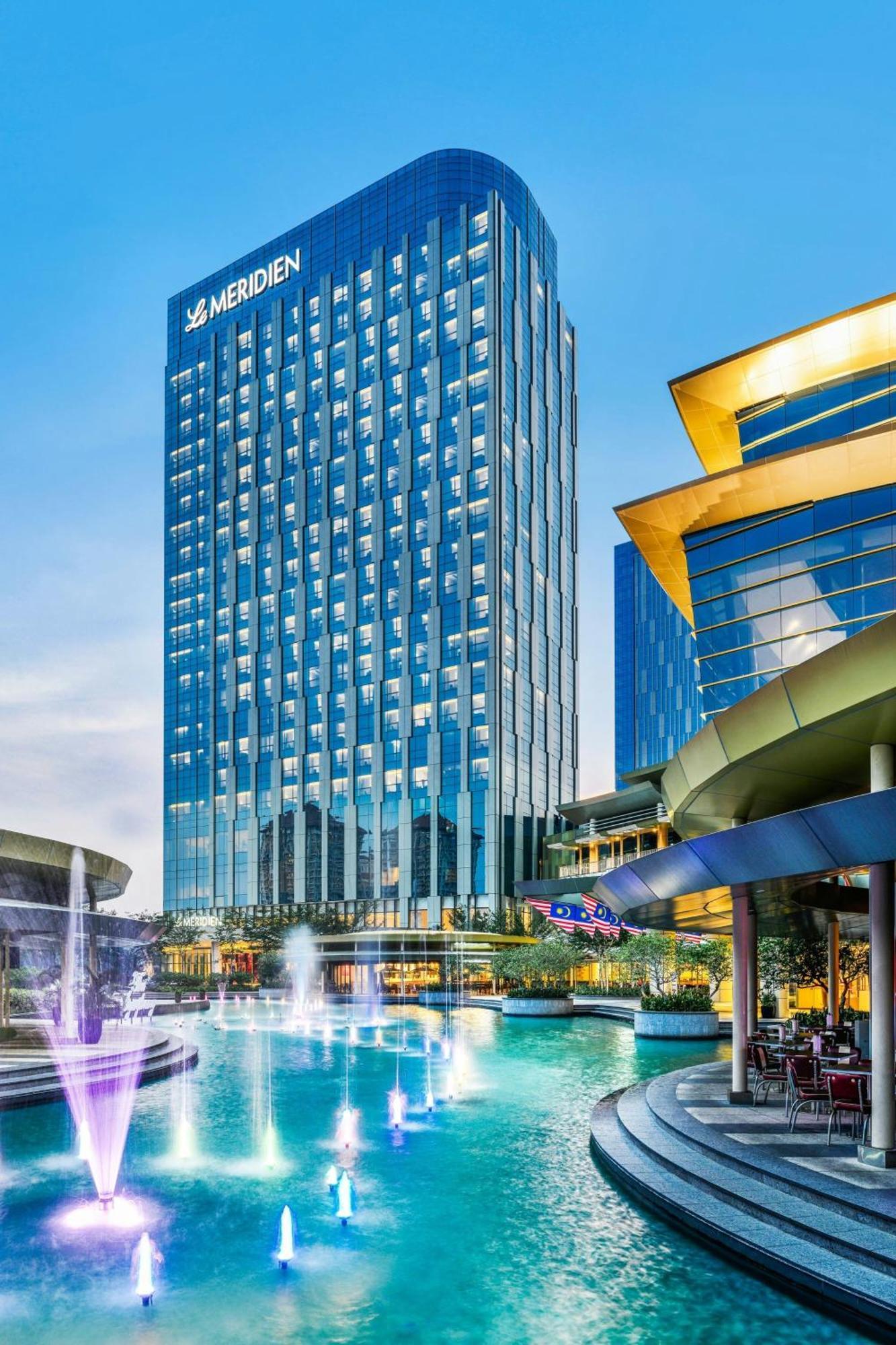 Le Meridien Putrajaya Eksteriør bilde The Ritz-Carlton, DIFC