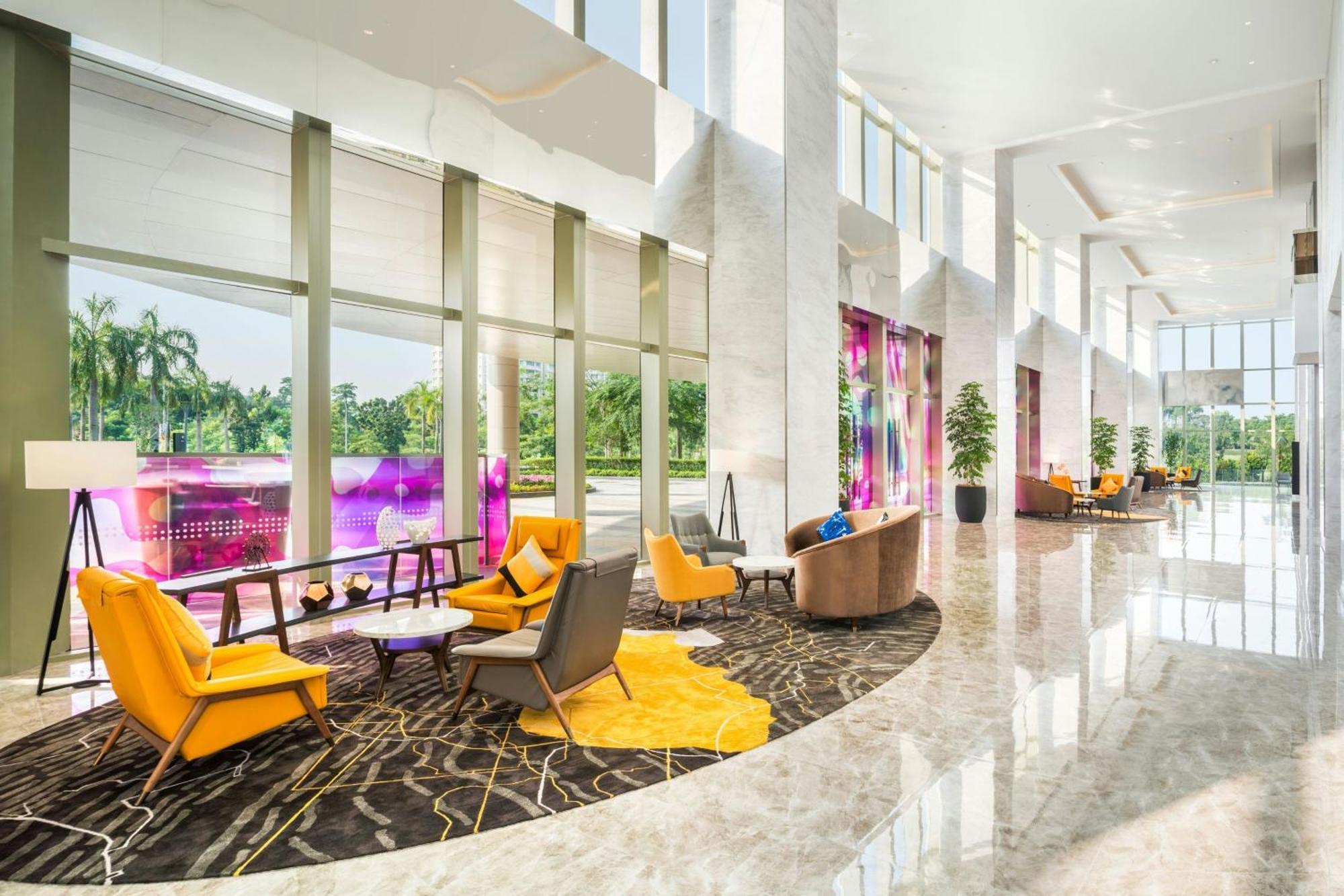 Le Meridien Putrajaya Eksteriør bilde The lobby of the hotel